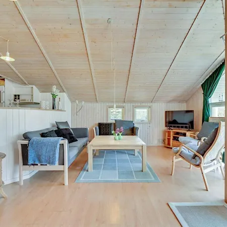 Holiday home Landuin - 230m From The Sea In Funen By Interhome Humble